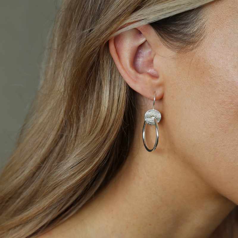 Tutti & Co Tideline Earrings Silver EA405S on model