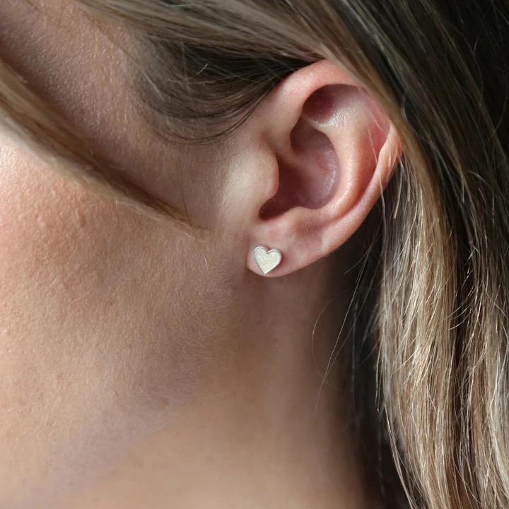 Tutti & Co Trust Earrings Silver-plated EA456S on model