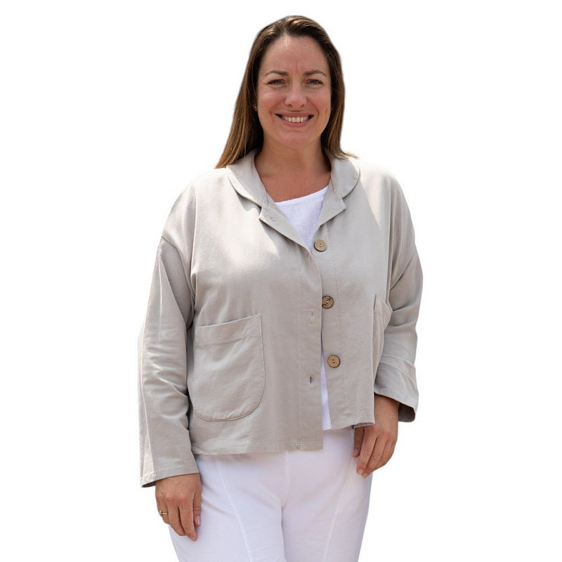 Amazing Woman Goldie Loop Back 2 Pocket Jersey Jacket Fango model