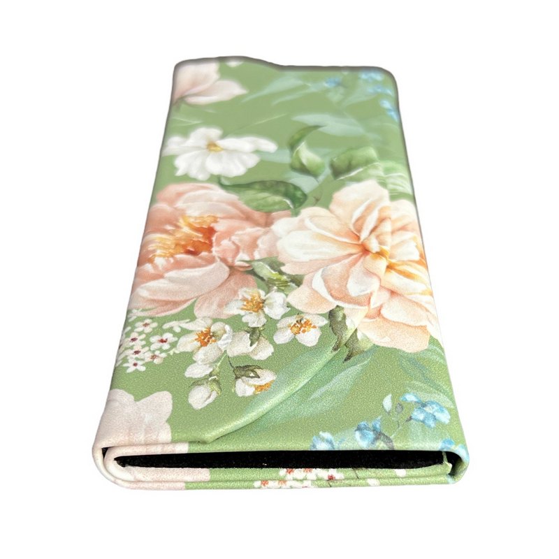 Artebene Fold-flat Floral Glasses Case 210576 green end