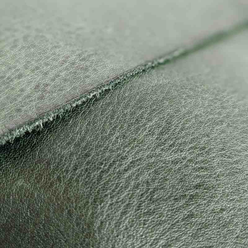 Ashwood Leather Crossbody Bag Medium Green D-101 GREEN detail
