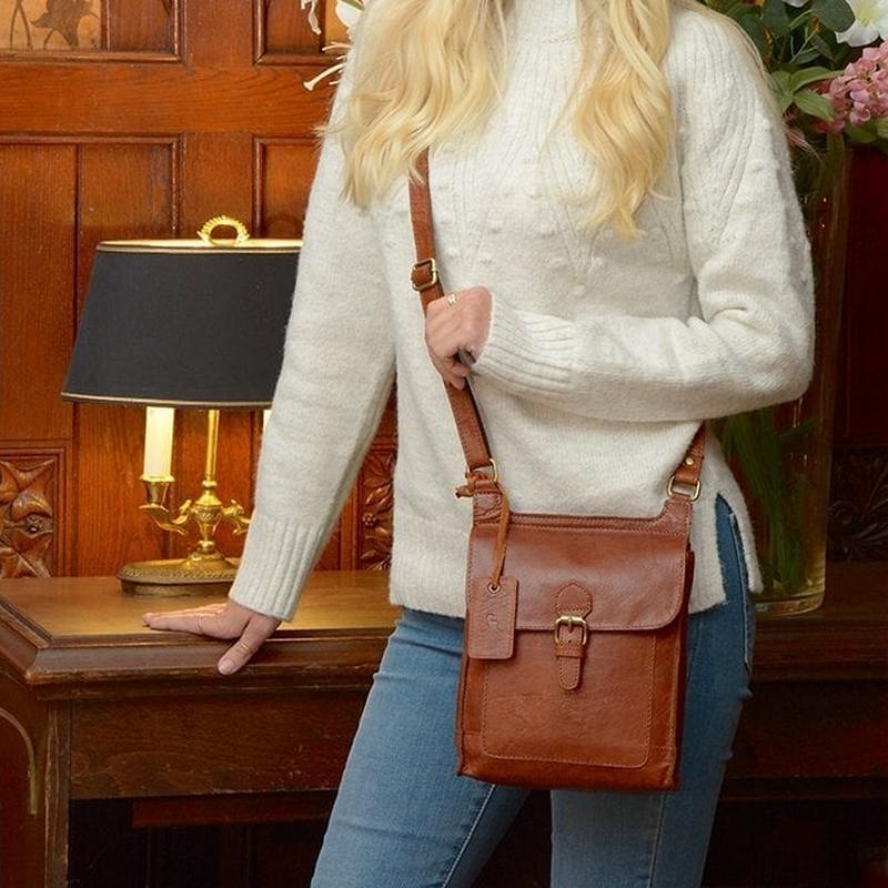 Ashwood Leather Vintage Travel Shoulder Bag Small Honey G-24-HONEY model