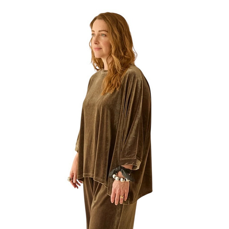 Chalk Clothing Erin Velour Top Truffle One Size on model main