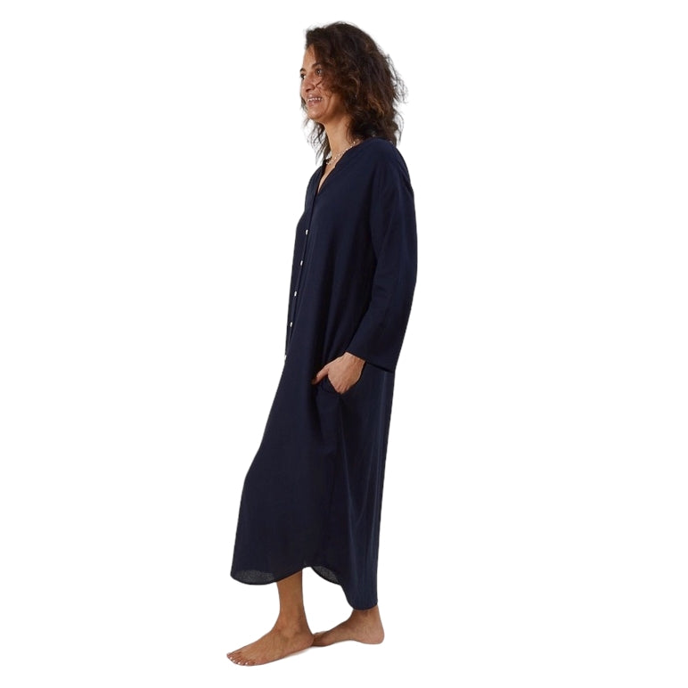 Chalk Clothing Maya Cotton-Linen Dress in Navy 7139.5003 on model side