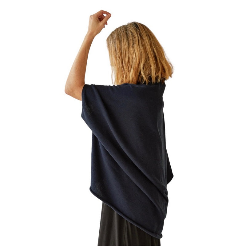 Chalk Clothing Sam Cotton Shawl in Navy on model arm up