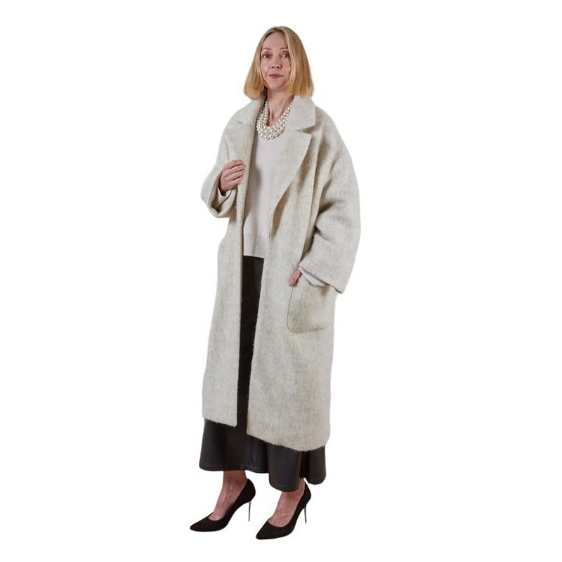 Chalk Clothing Sienna Coat Light Beige One Size on model 1 main