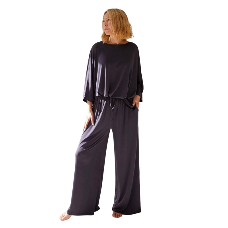 Chalk Clothing Violet Lounge Pants in Smoke on model front