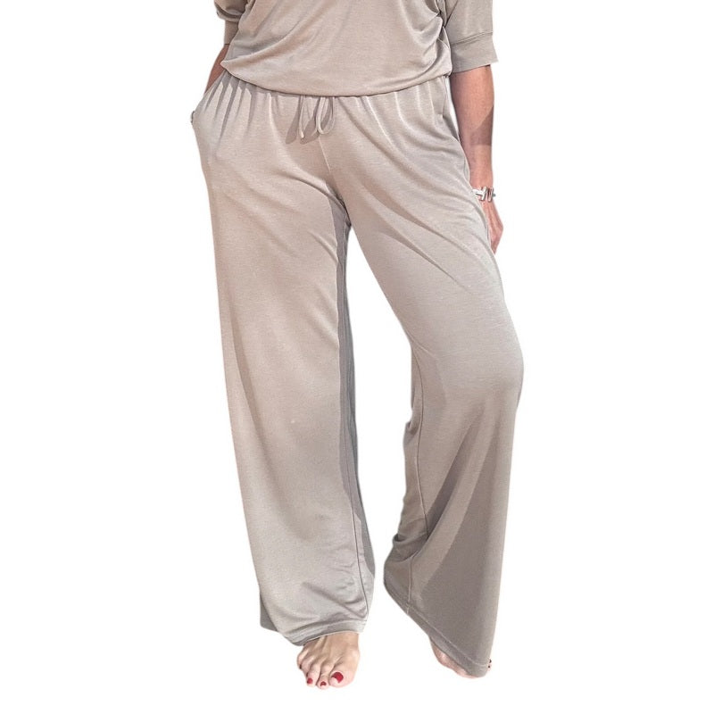 Chalk UK Clothing Leona Trousers Fawn One Size on model 1