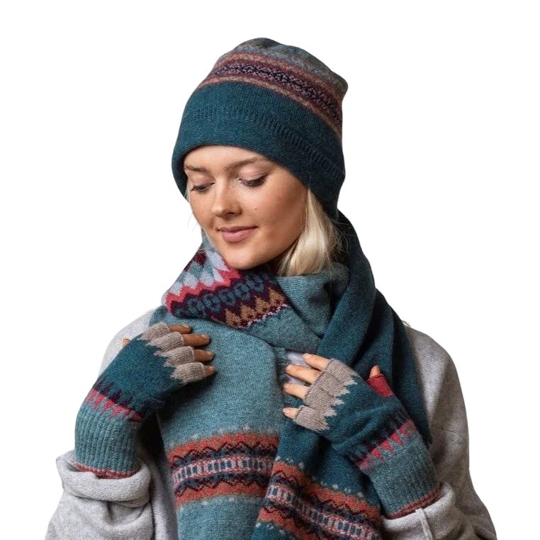 Eribe Knitwear Alloa Merino Scarf in Lugano Rose on model