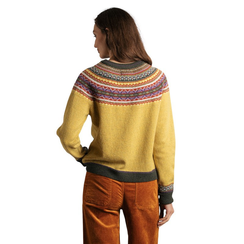 Eribe Knitwear Alpine Short Sweater Findhorn on model rear