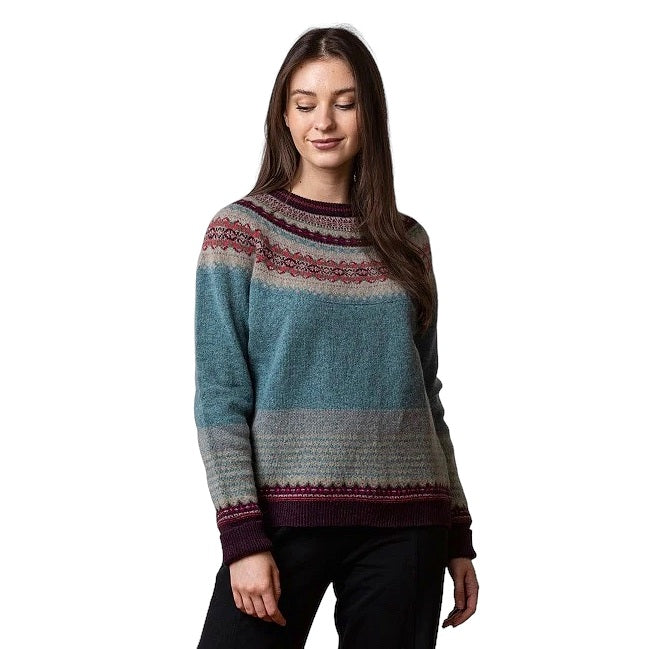 Eribe Knitwear Eribe Alpine Sweater in Old Rose P3974 on model front