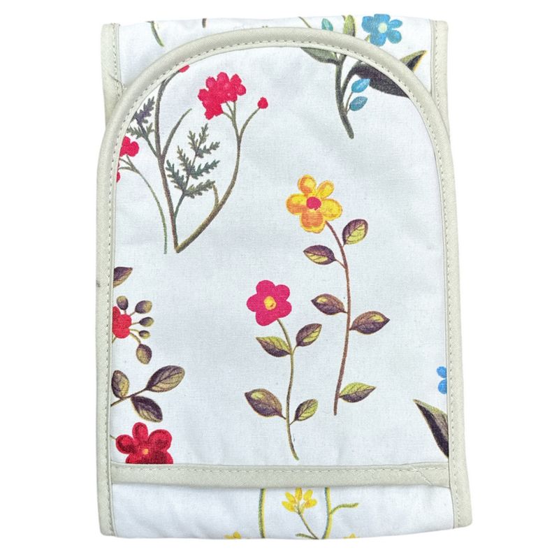 Gisela Graham Meadow Cotton Oven Gloves 80390 folded