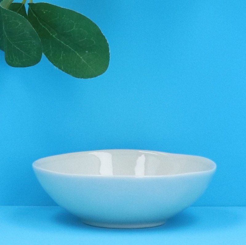 Gisela Graham Lemon Hand-painted Stoneware Mini Bowl 80109 lifestyle 2