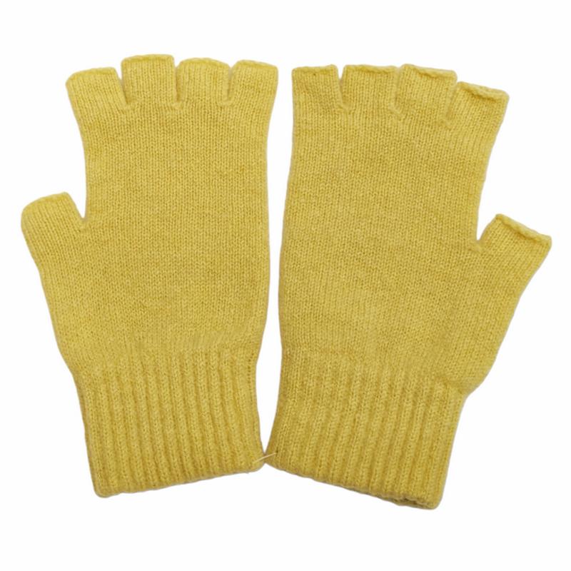 Old School Beauly Knitwear Highlander Fingerless Gloves Buttercup
