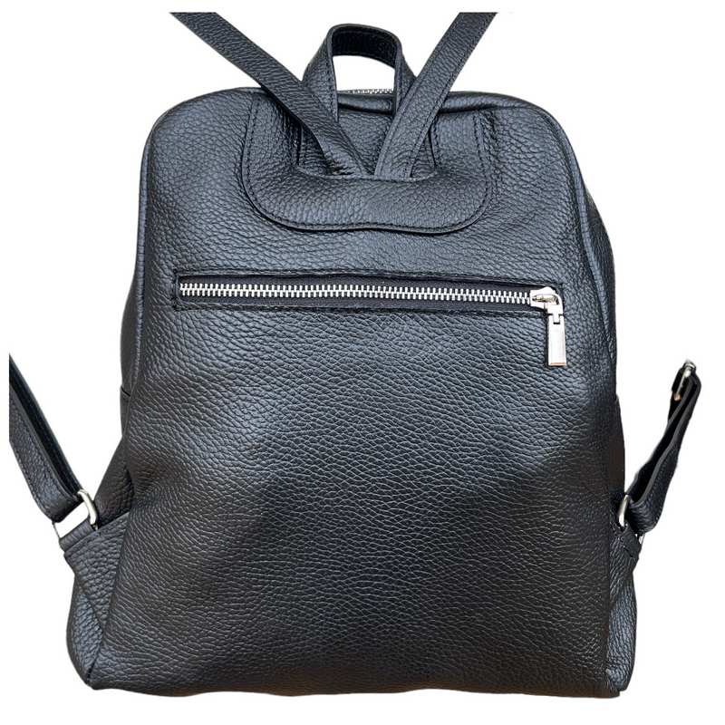 Italian Leather Medium Backpack in Black PL216 rear