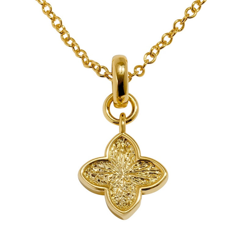 Joma Jewellery Signature Clover Collection Textured Clover Bracelet Gold 10582 detail