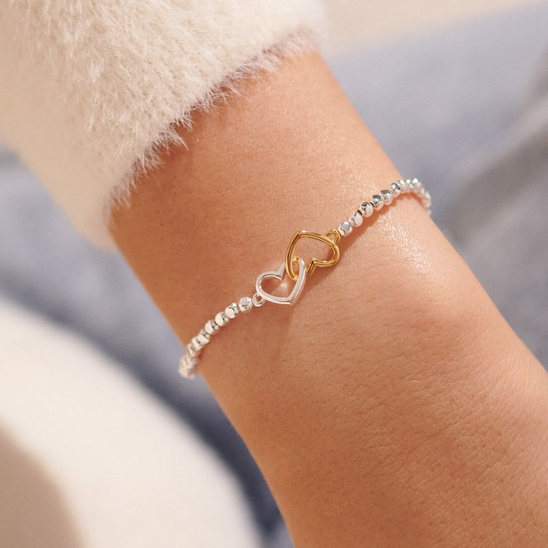 Joma Jewellery You Have A Heart Of Gold Bracelet 6162 on model