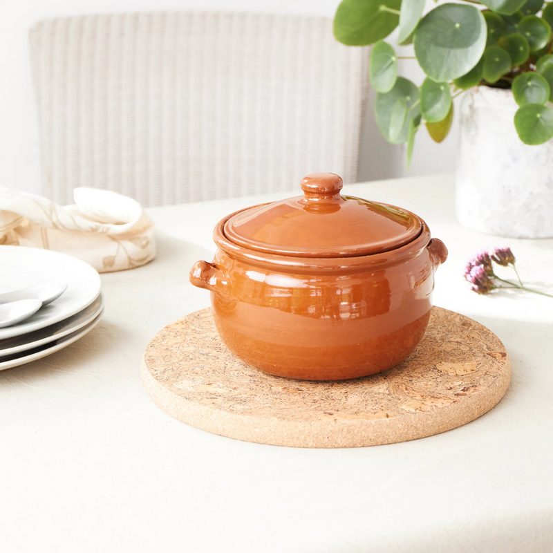 Liga Eco Living Natural Cork Round Trivet Large IG-ROU-TRIV-LRG lifestyle