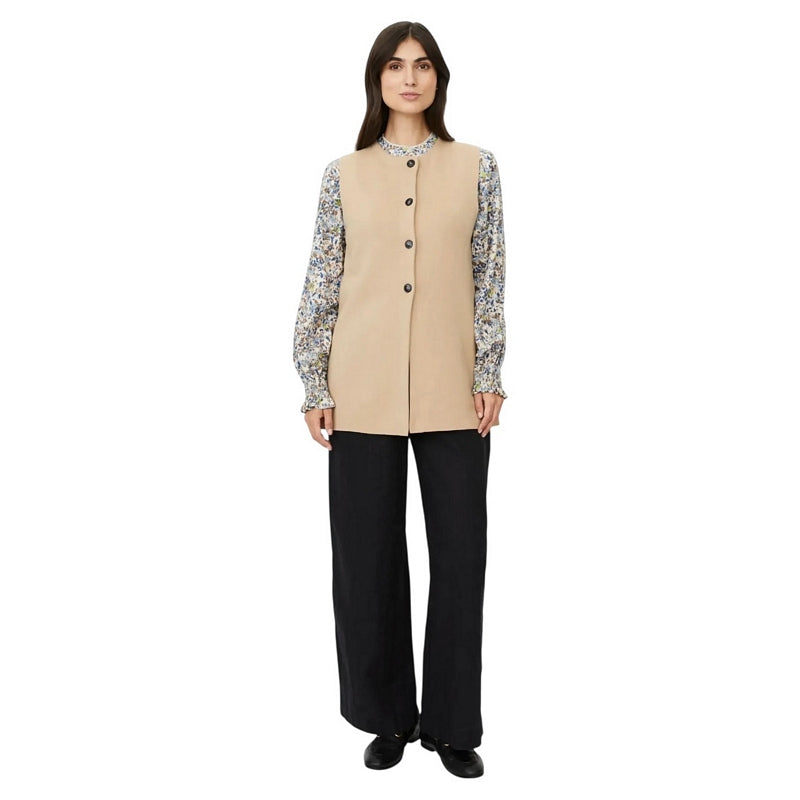 Masai Clothing Linbine Knit Cotton Cardigan Incense 1012103-4102S on model full-length