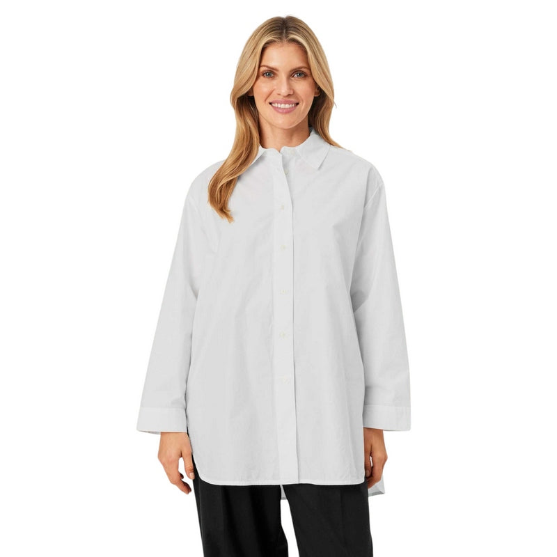 Masai Clothing Ma Idette Poplin Oversize Shirt White 1008715-1000S on model front