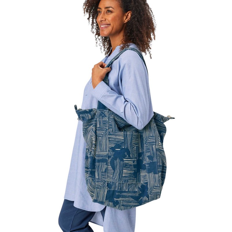 Masai Clothing Raka Bag in Sargasso Sea 1010382-2005P on model shoulder