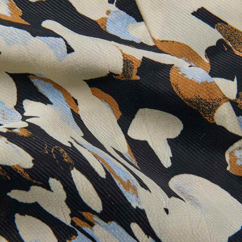 Masai Clothing Alo Scarf Chipmunk fabric detail