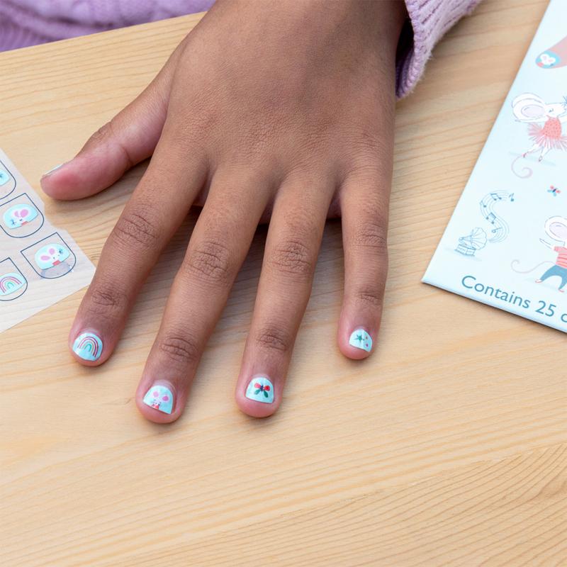 Mimi & Milo Children's Nail Stickers 29767 lifestyle