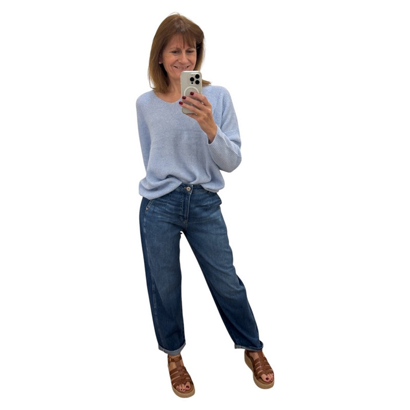 Mos Mosh Thora V-Neck Jumper Cashmere Blue on model selfie 2