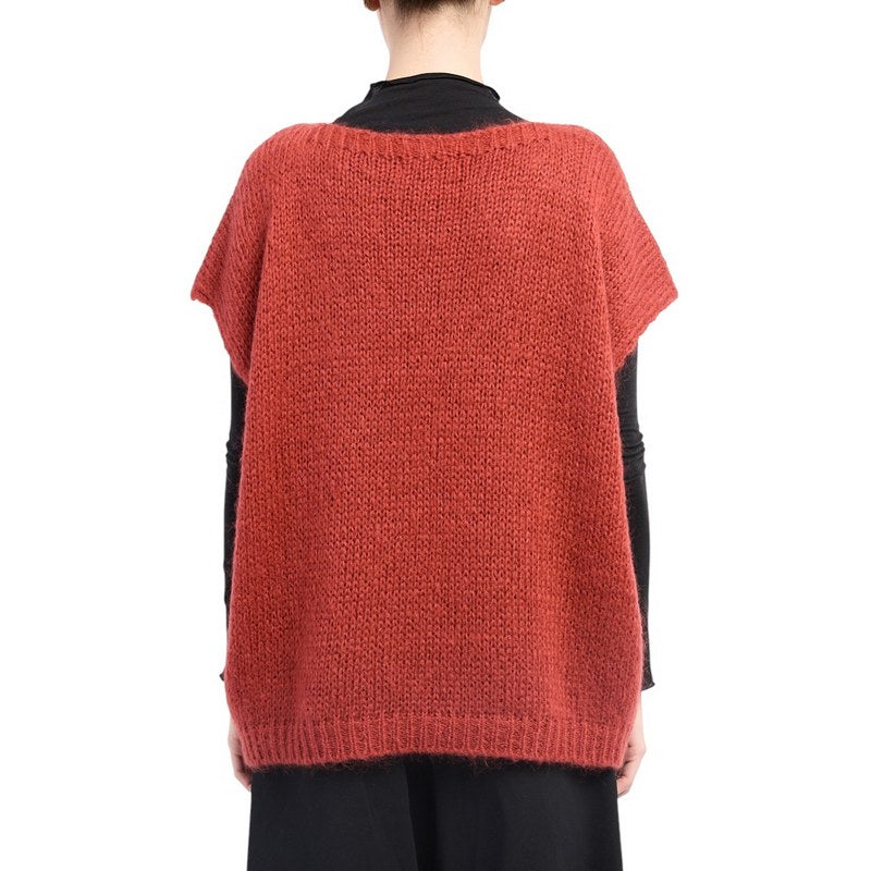 Neirami Crew-neck Mohair Gilet Red K126WM on model rear