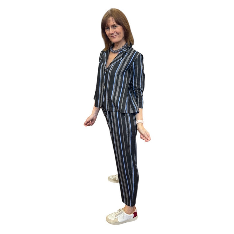 Neirami Clothing Trousers with Pleats Riga Sky Striped on model side