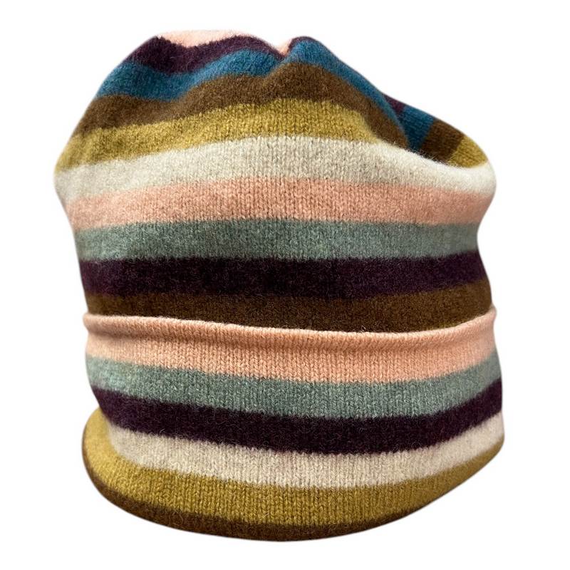 Old School Beauly Knitwear Highland Haze Hat stuffed