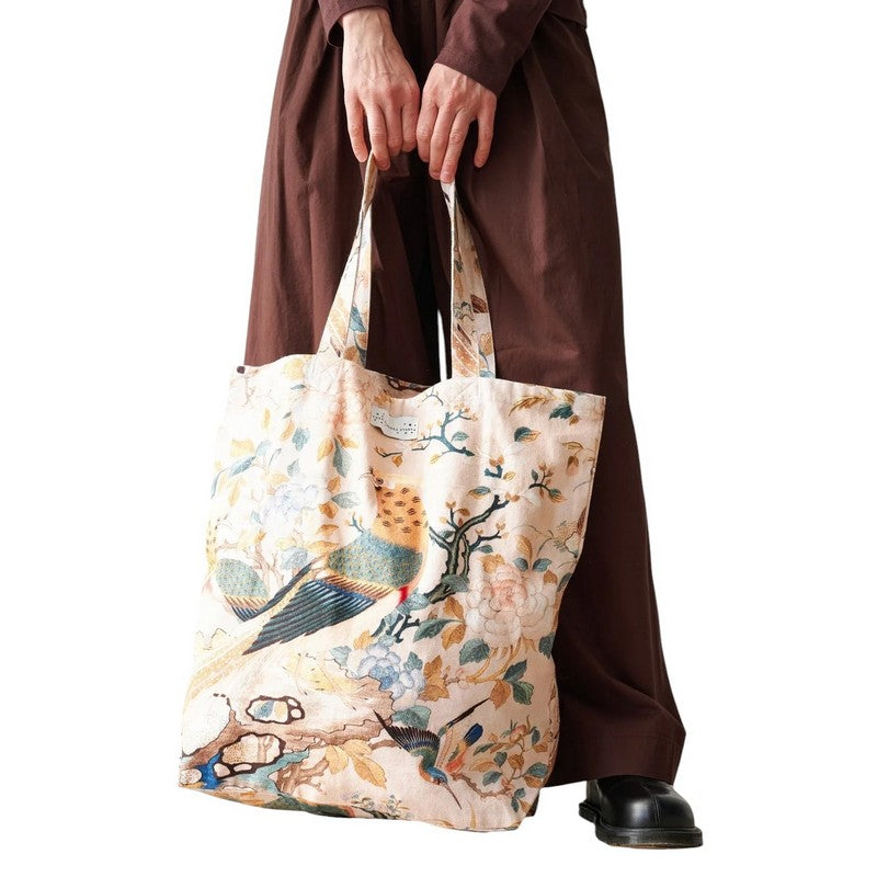 One Hundred Stars Hummingbird Canvas Bag Nude BAGHUMNUD held by model