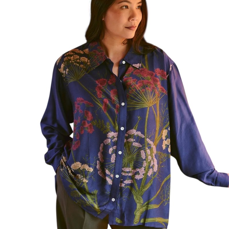 One Hundred Stars Oversized Shirt Parsley Seed Navy on model close-up