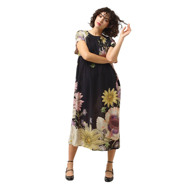 One Hundred Stars Pleat Dress Daisy Black on model front