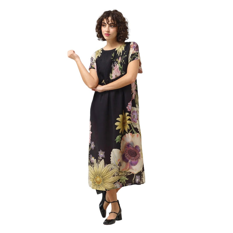 One Hundred Stars Pleat Dress Daisy Black on model main