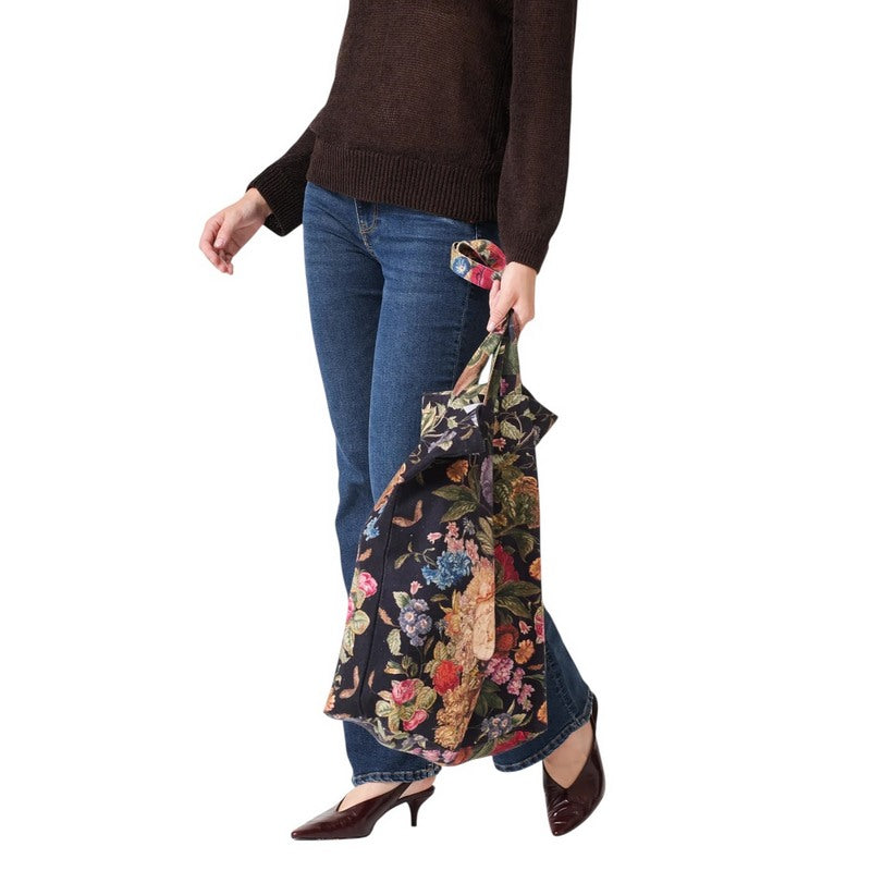 One Hundred Stars Primula Canvas Bag Black on model 3