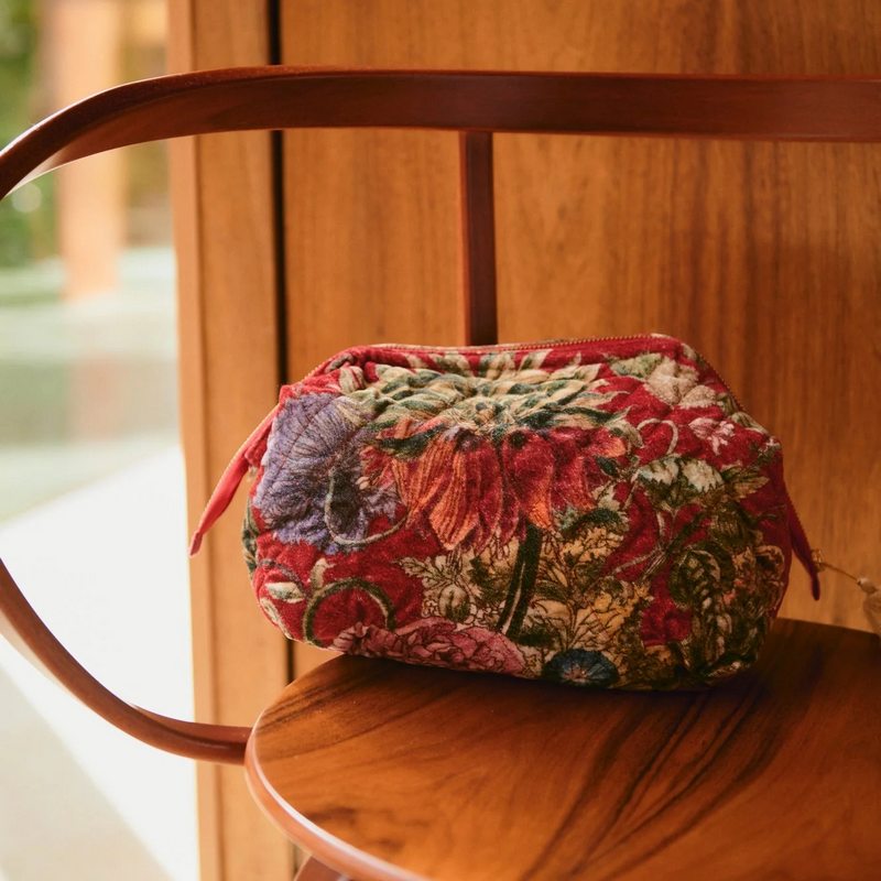 One Hundred Stars Velvet Pouch Primula Berry lifestyle