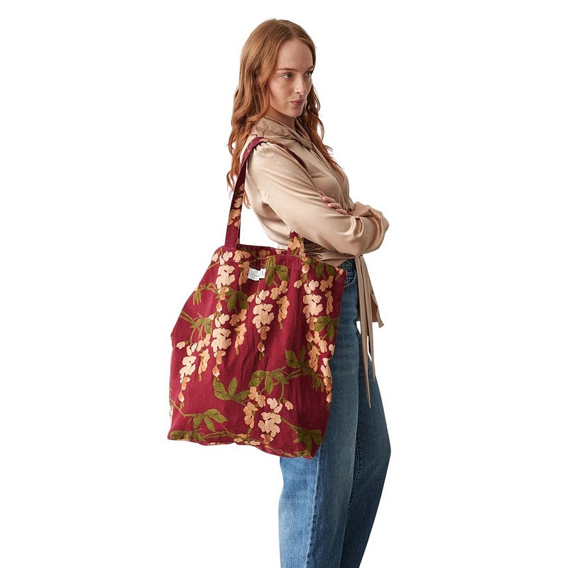 One Hundred Stars Wisteria Canvas Bag Plum on model main