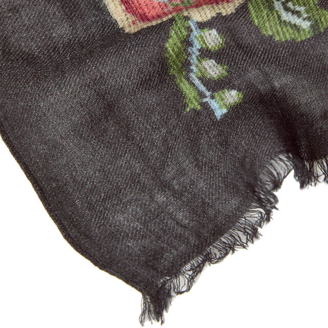 One Hundred Stars Woven Flower Black Wool Scarf edge detail