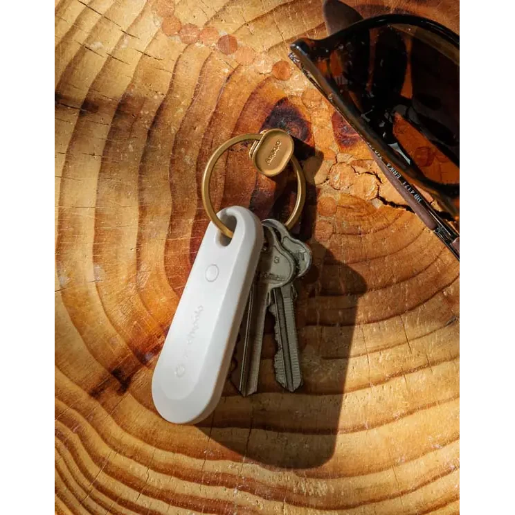 Orbitkey Bluetooth Chipolo Tracker V2 Grey lifestyle