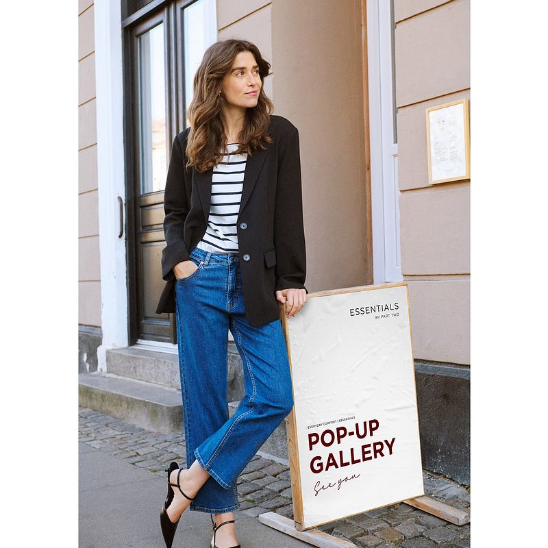 Part Two Clothing Judyas Jeans Medium Dark Blue Denim 30309882-300157 on model lifestyle