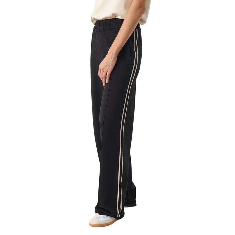 Part Two Clothing Lediona Trousers Black 30308946-194008 on model side