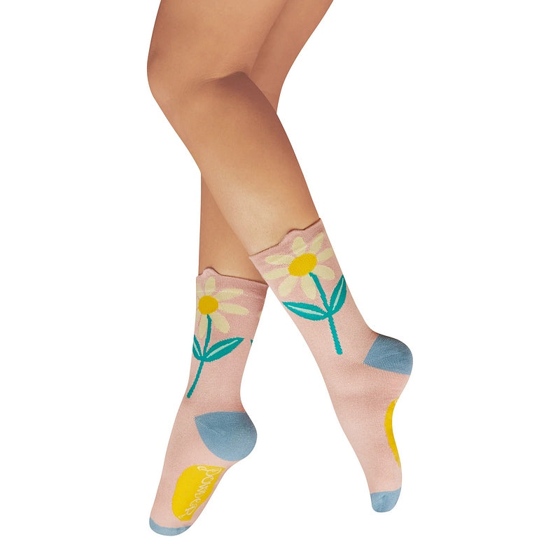 Powder Designs Daisy in Flower Ankle Socks Petal SOC739 main