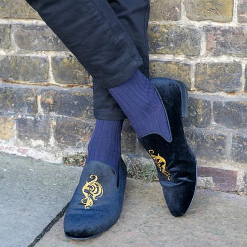 Swole Panda Mens Bamboo Socks Ribbed Navy SP097 on model