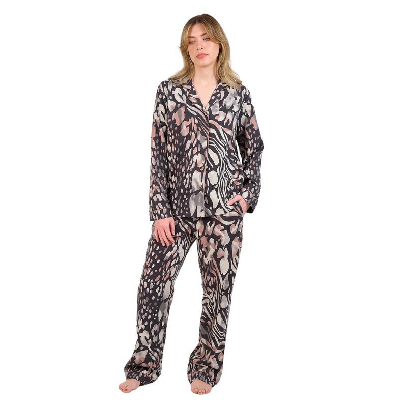 Tutti & Co Hush Cotton-blend Ladies Pyjamas PJ21 on model front