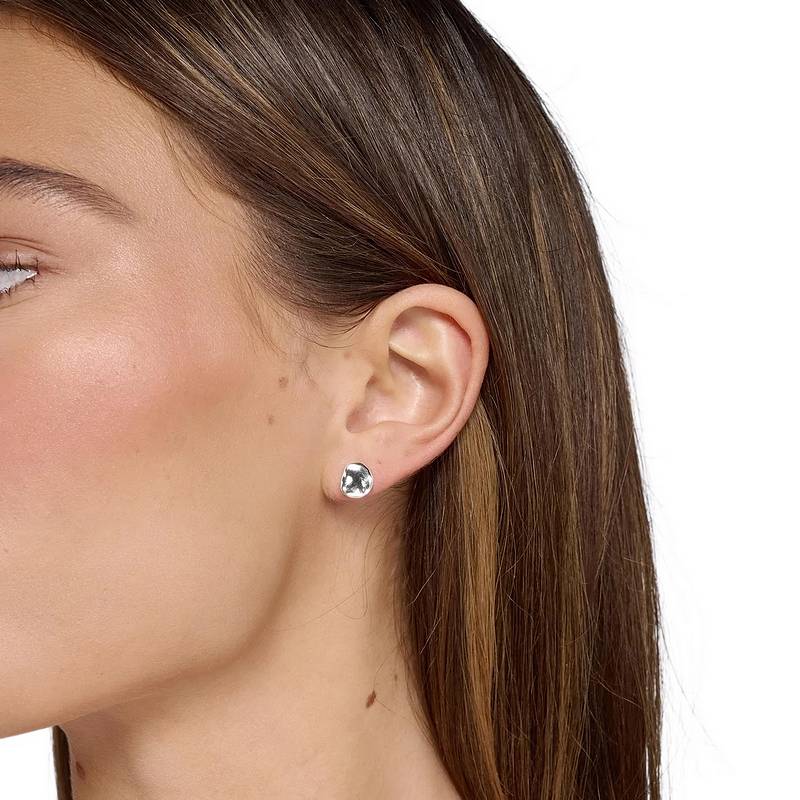 Tutti & Co Jewellery Balance Stud Earrings Silver on model