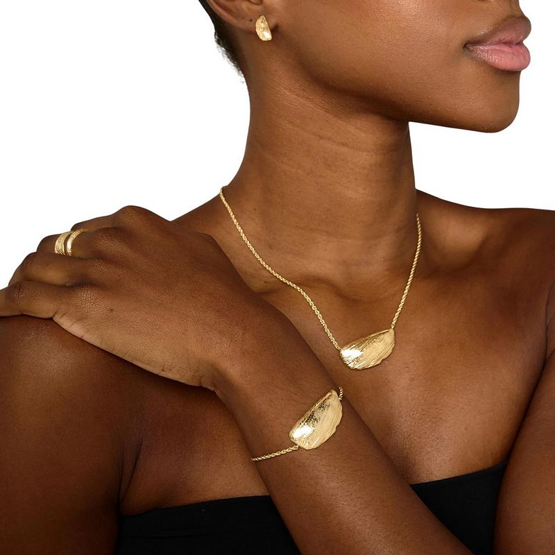 Tutti & Co Jewellery Ora Bracelet Gold BR737G model