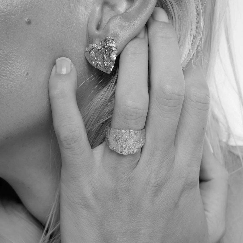 Tutti & Co Jewellery Revere Ring Silver on model