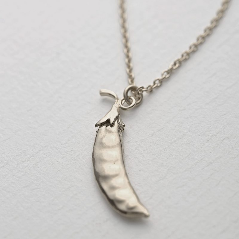 Alex Monroe Peapod Necklace Silver GN3-S on paper