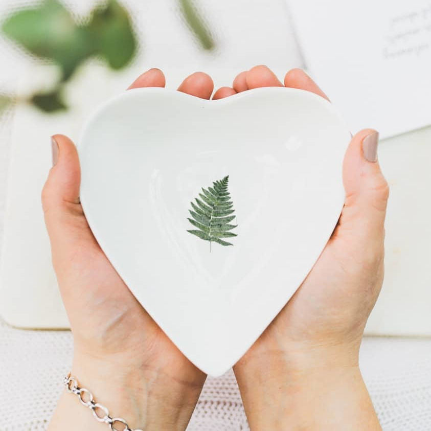 Boxed Bone China Heart Dish Woodland Fern FOD15 in hands